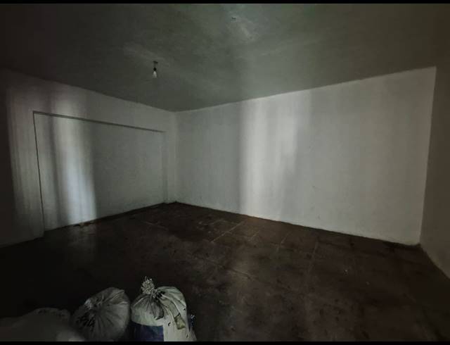 1,000M² WAREHOUSE FOR SALE IN KNIGHTS